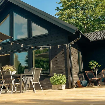 Newly Built Cottages With Jacuzzy And Sauna Älmhult Exterior photo