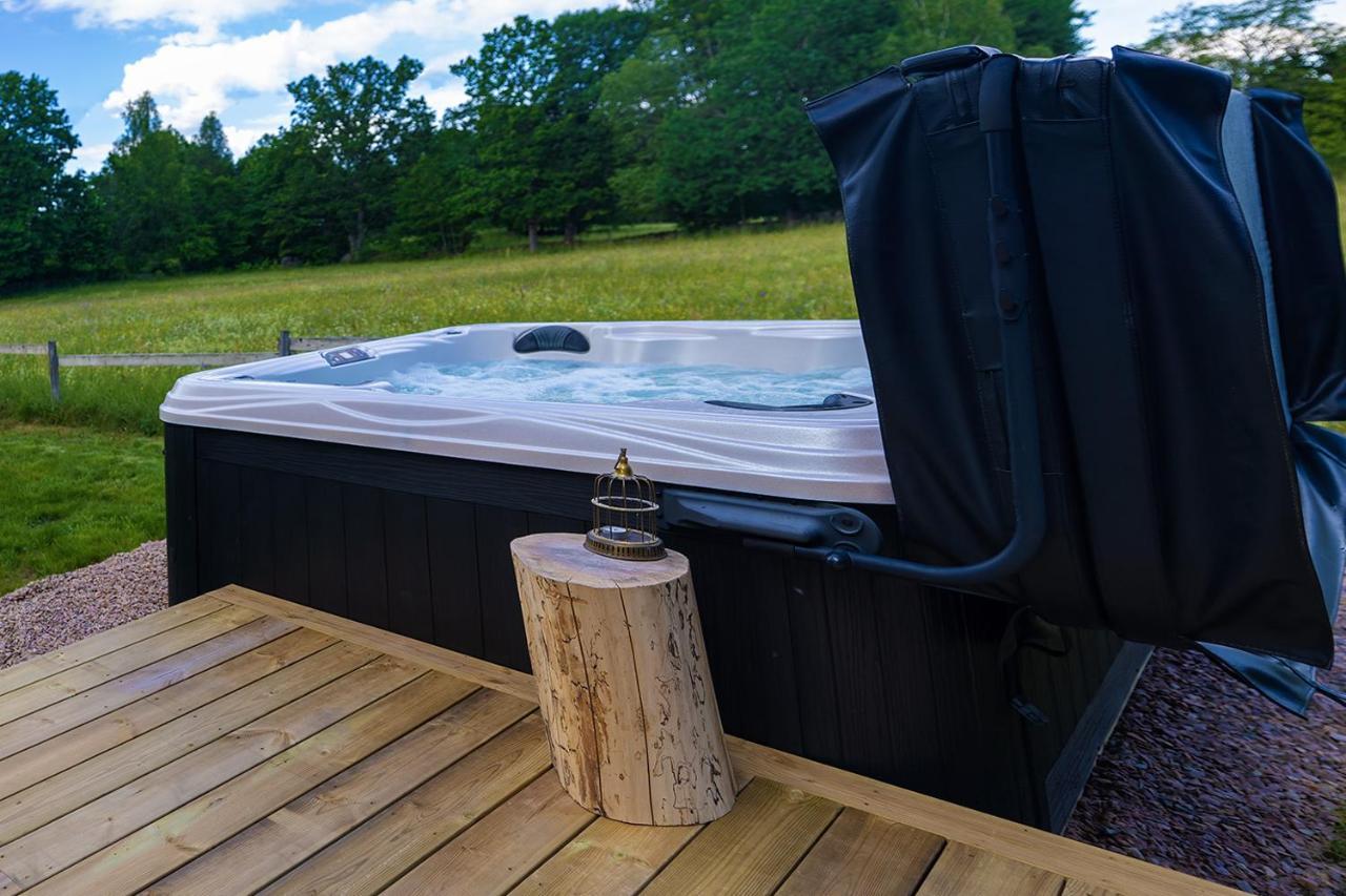 Newly Built With Jacuzzy And Sauna Älmhult